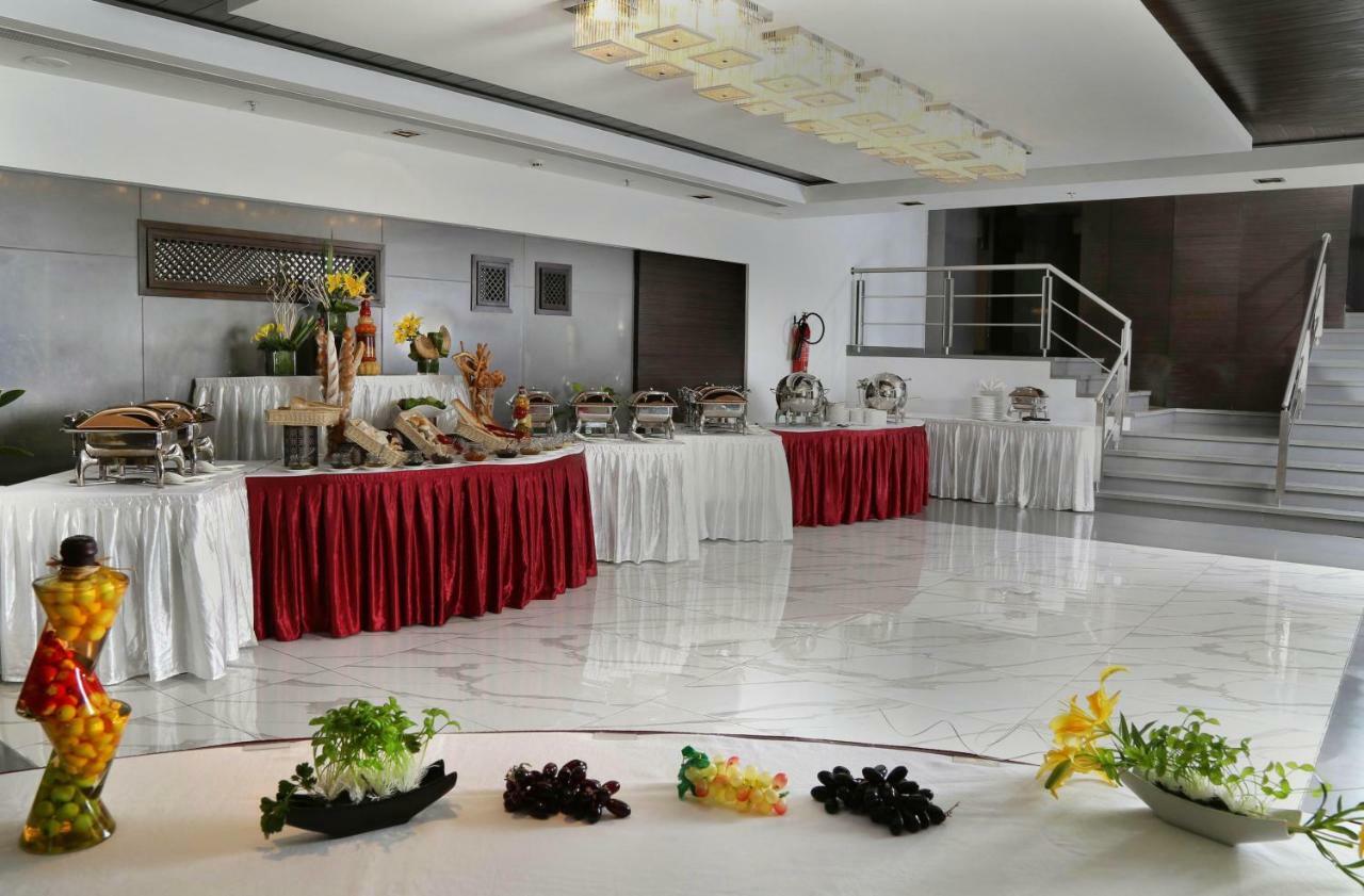 Country Inn & Suites By Radisson Navi Mumbai Exteriör bild